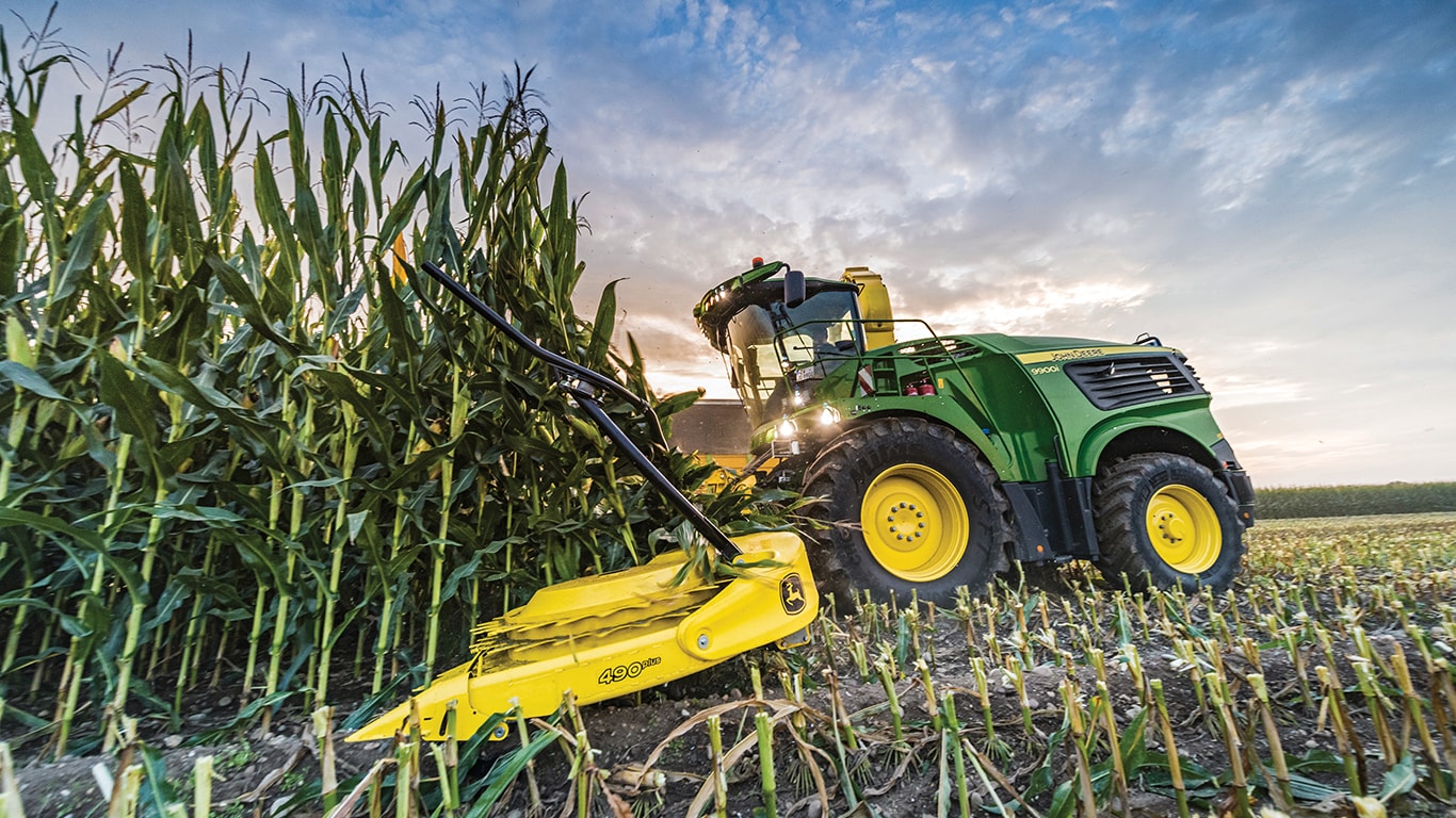 a 9500 Self-Propelled Forage Harvester harvesting a corn field