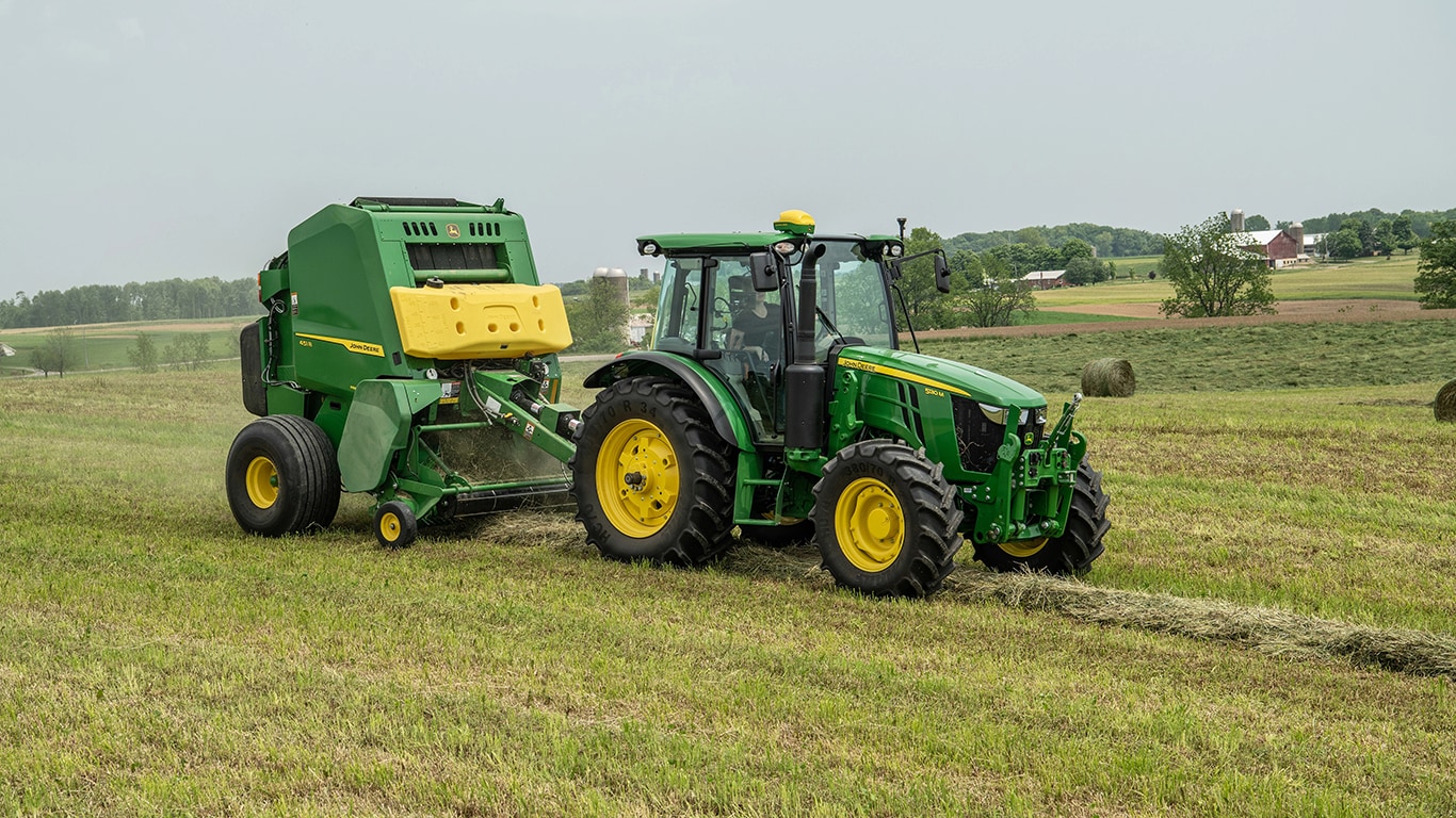 A new John&nbsp;Deere One Series Baler in action
