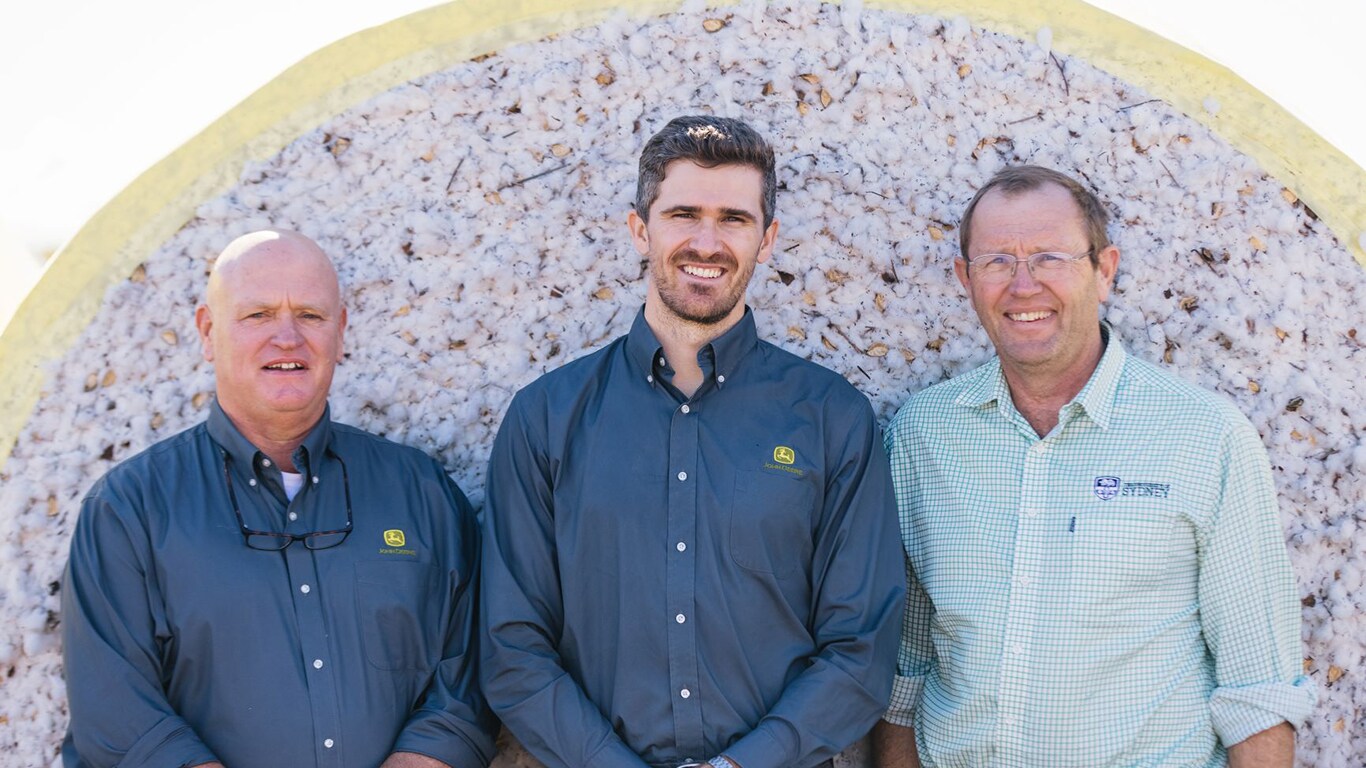 A team of John Deere Australia and New Zealand Specialists