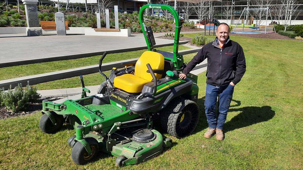 Citywide Operations Supervisor Scott Adams with Citywide’s ZTrak Z994R Zero-Turn Mower.