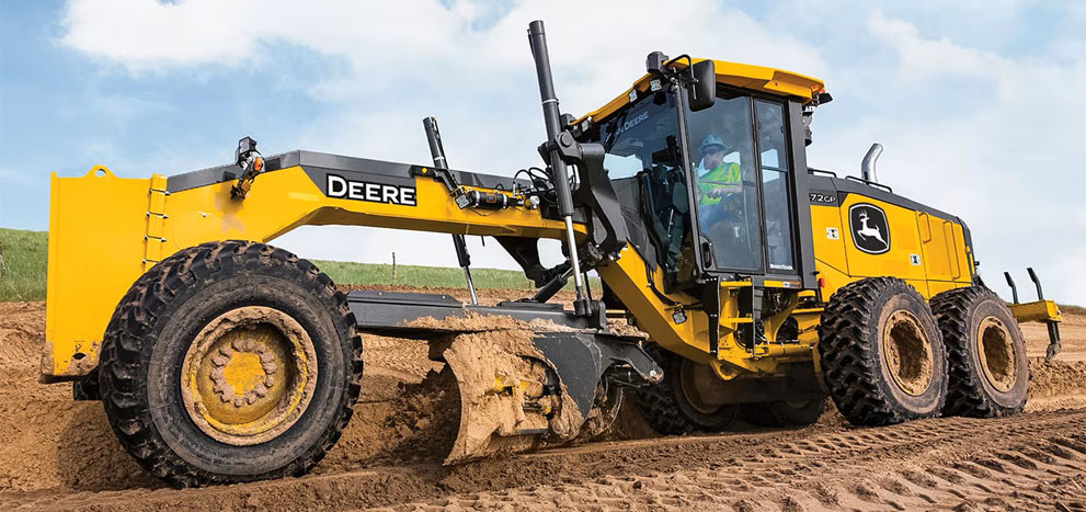 72GP Motor Grader working in the field 