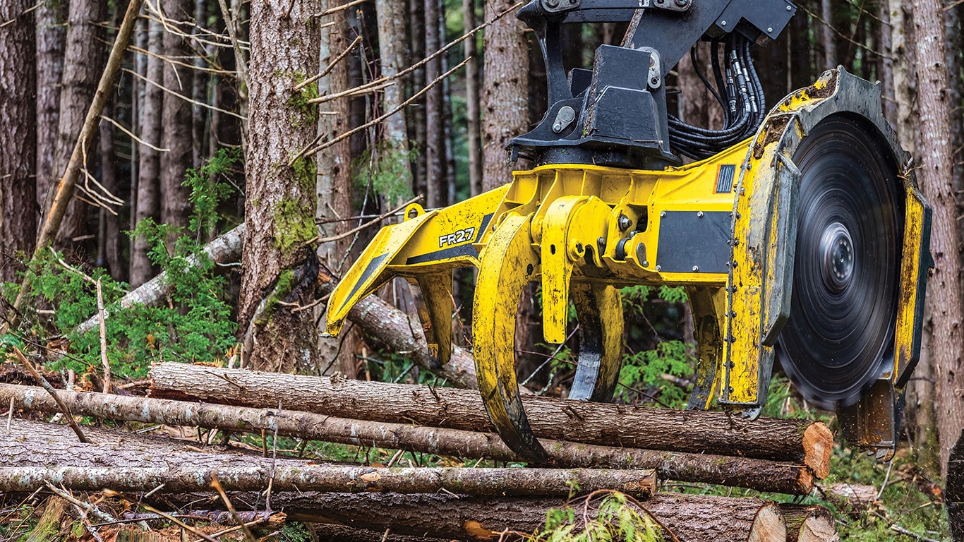 FR27 Saw Teeth operating in a forest