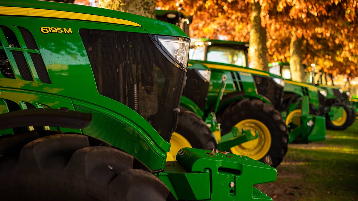 John Deere tractor range