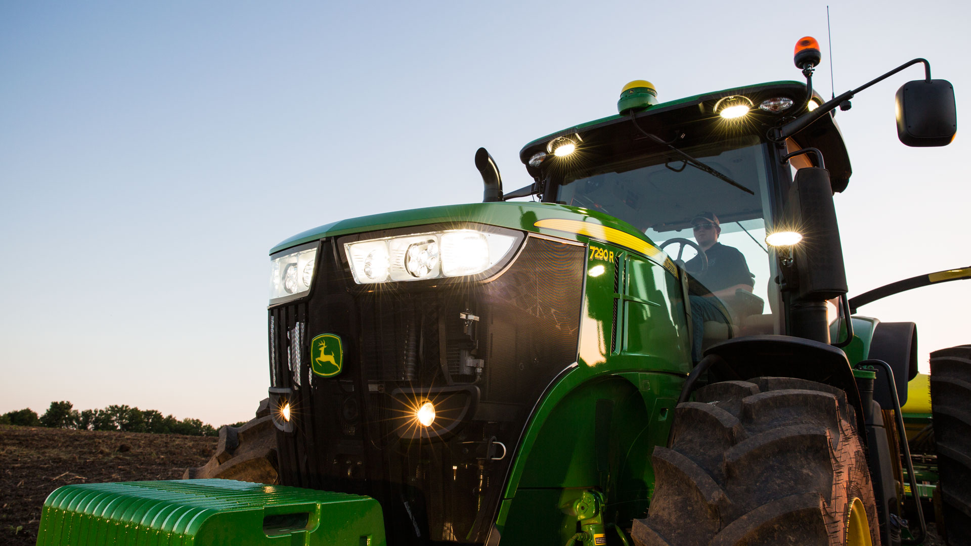 Farm Tractors | 7 Series Row Crop | John Deere Australia