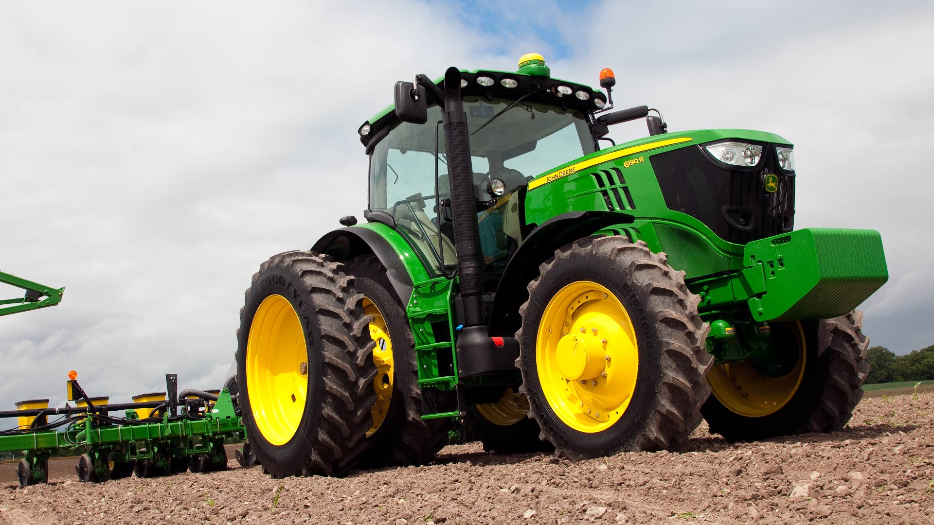 See the 6R Row Crop Tractors
